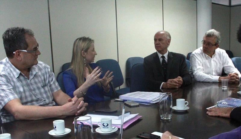 Famurs avalia novo projeto sobre prevenção a incêndios